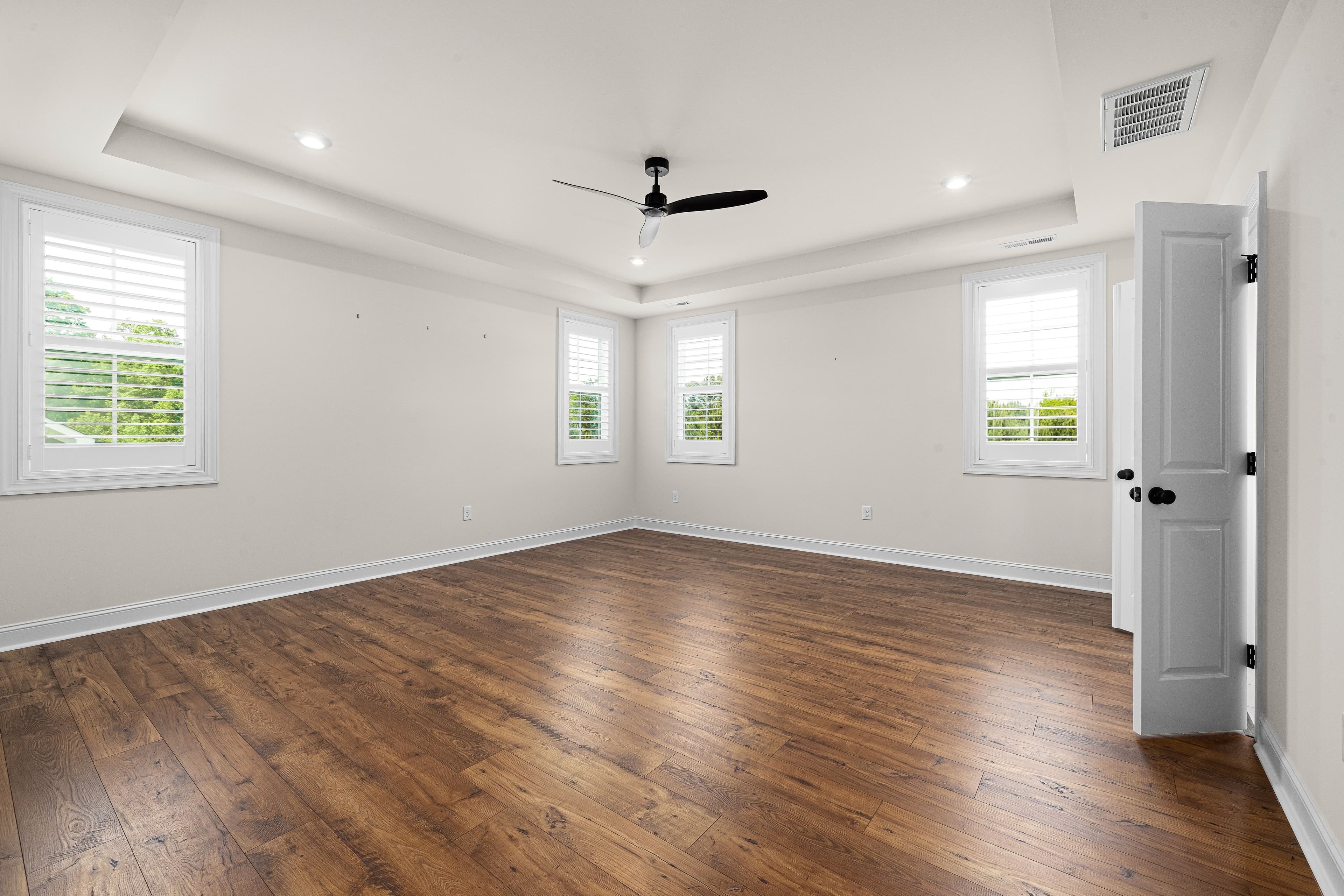 Move-Out Cleaning — Downtown Condo